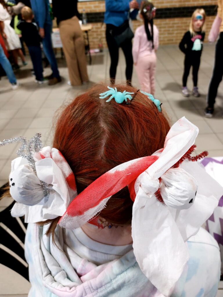 Halloween kostuum bloedige verpleegster op school
